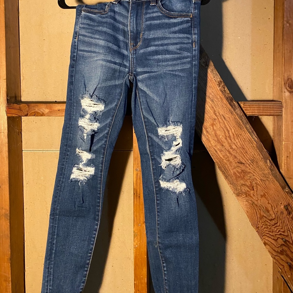 Skinny dark blue ripped Jeans from American Eagle